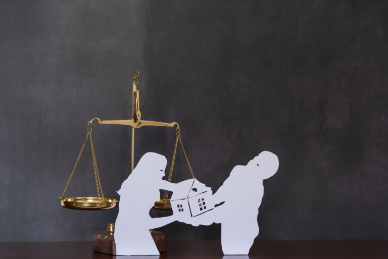 Divorce by law. Division of property after a divorce. The husband is trying to sue his wife for property under the law